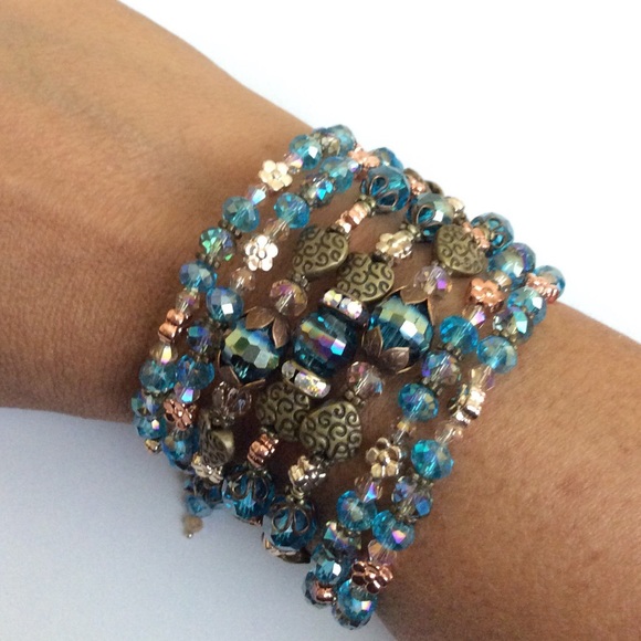 🎉Turquoise Swavorski Crystal Bracelet.  Handmade - Picture 2 of 3